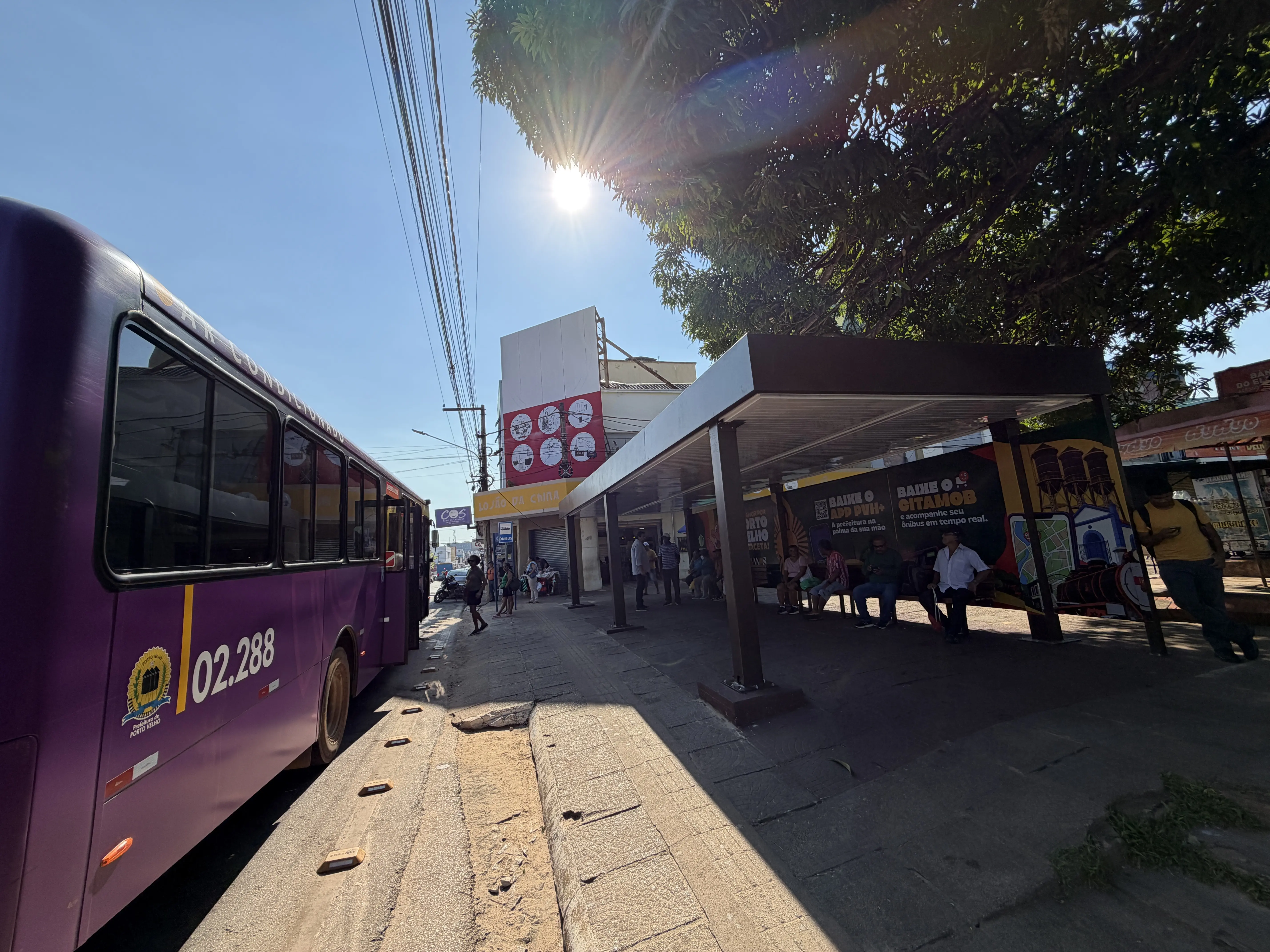 Comunidade aprova novo ponto de ônibus na praça Marechal Rondon
