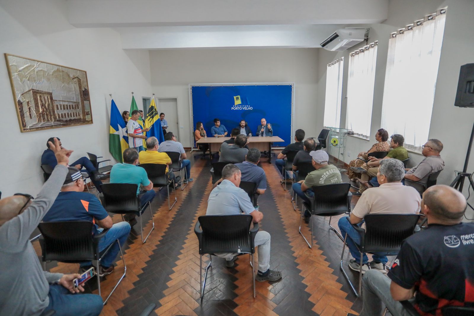 Reunião e anúncio aconteceram no auditório do Prédio do Relógio