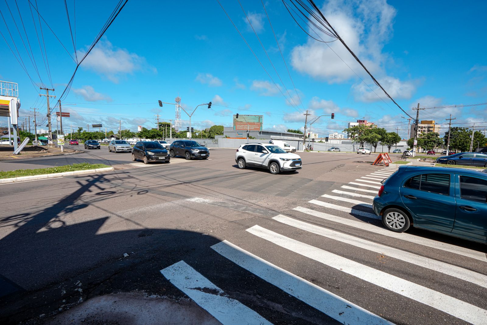 As rotatórias obrigam os motoristas a reduzir a velocidade onde trafegam