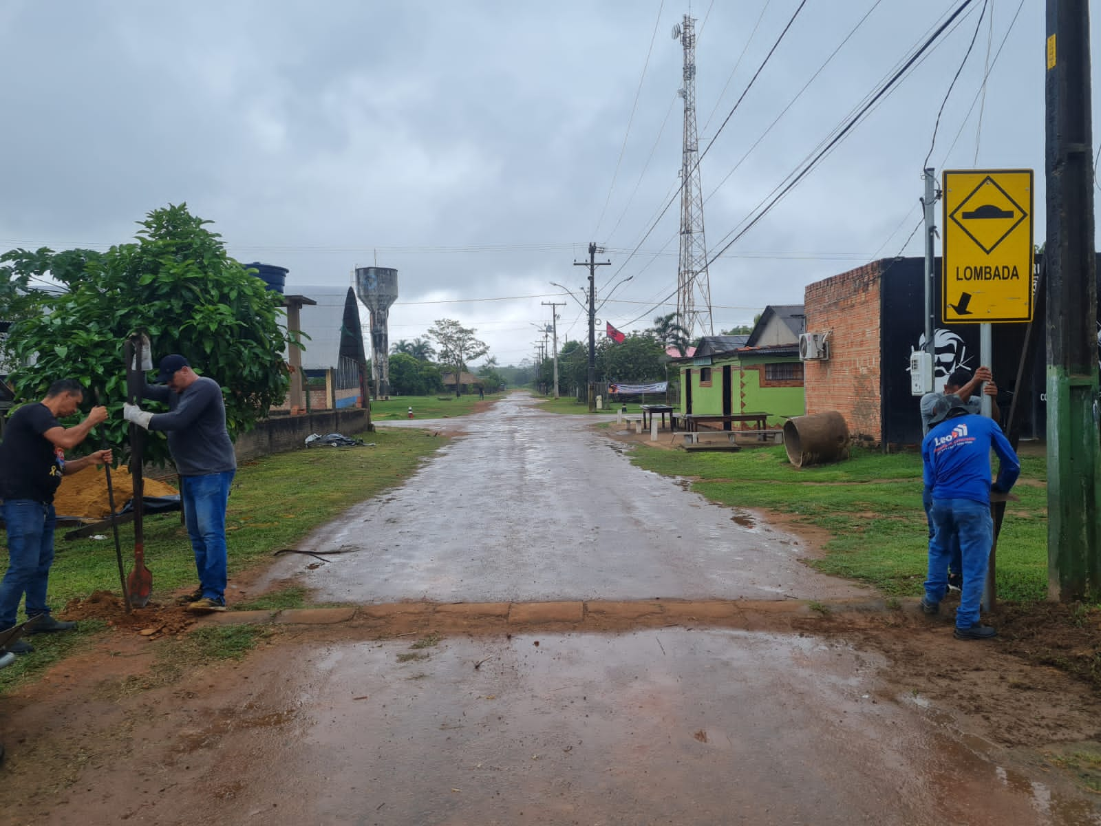 Ao todo, quatro vias foram sinalizadas no distrito de São Carlos