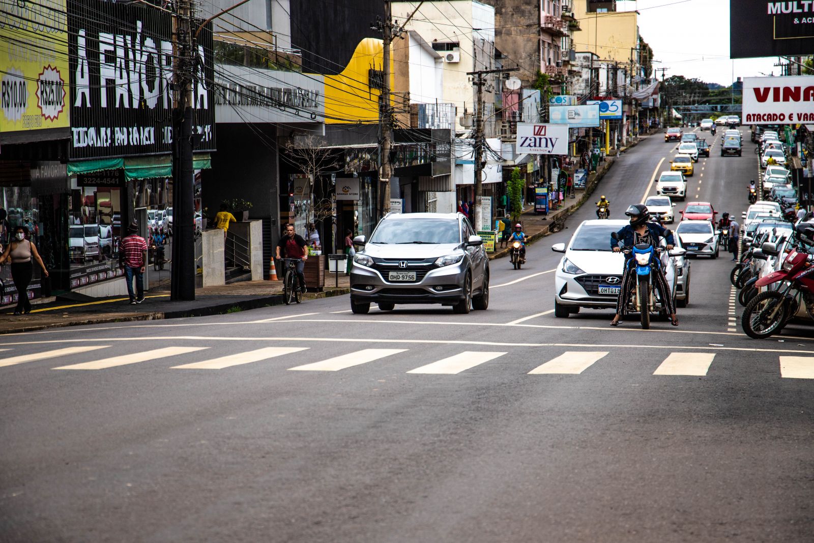 Campanha do município busca conscientizar motoristas e pedestres