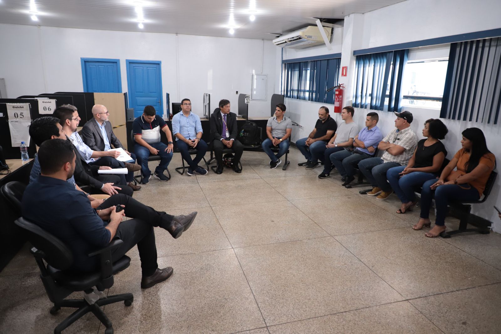 Reunião aconteceu com representantes de ciclistas e esportistas