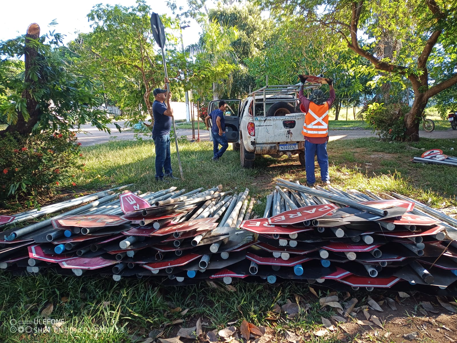 Placas enviadas aos distritos vão reforçar a sinalização e garantir mais segurança