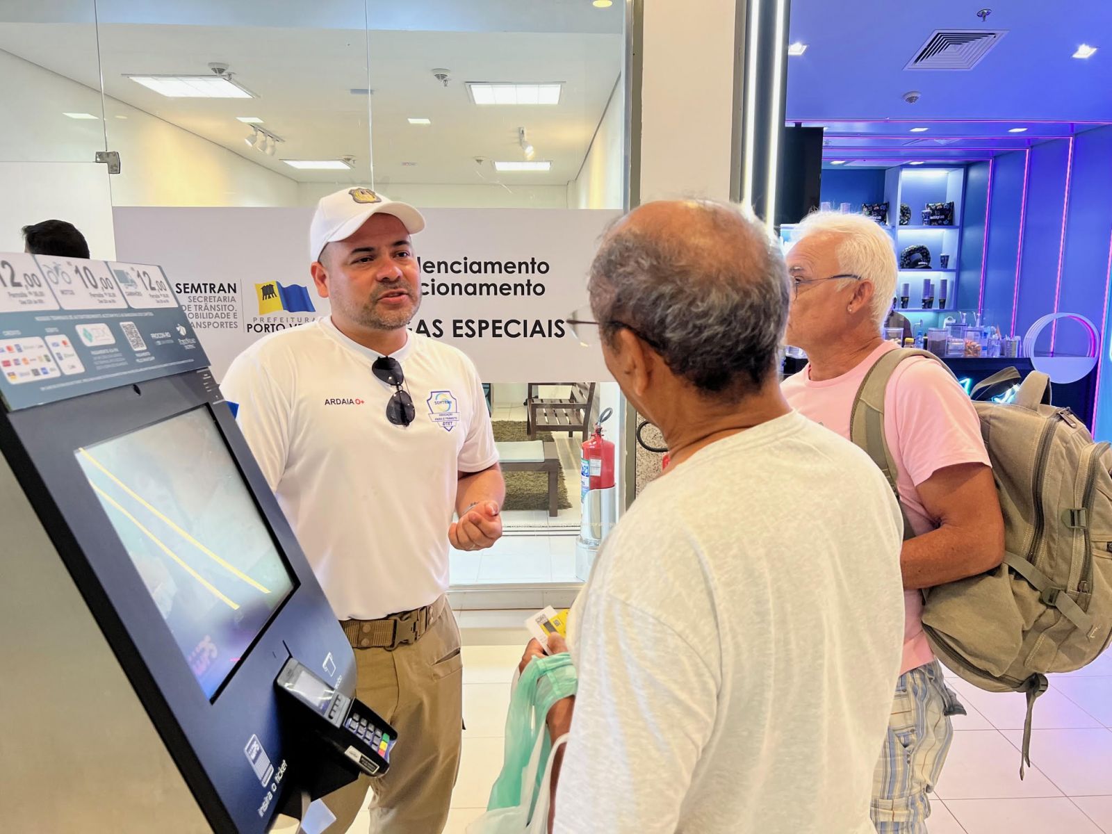 Uma sala foi montada, especialmente, no acesso F do shopping para emissão do documento